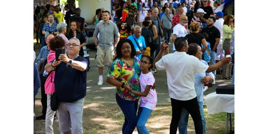 Photo de 60 ans de l'immigration capverdienne - Alors on danse