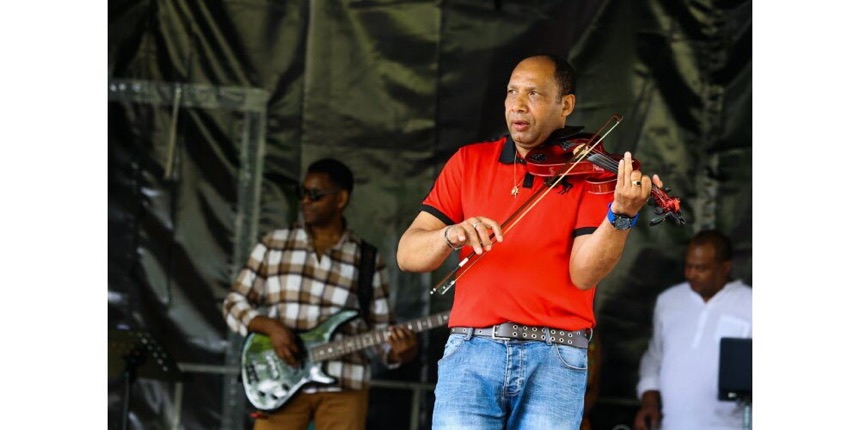 Photo de 60 ans de l'immigration capverdienne - Musique un jour musique toujours la prochaine grande fete des cap verdiens est attendue les 29 et 30 juin...