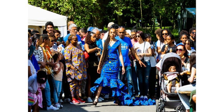 Photo de 60 ans de l'immigration capverdienne - Un defile de mode aux couleurs intenses