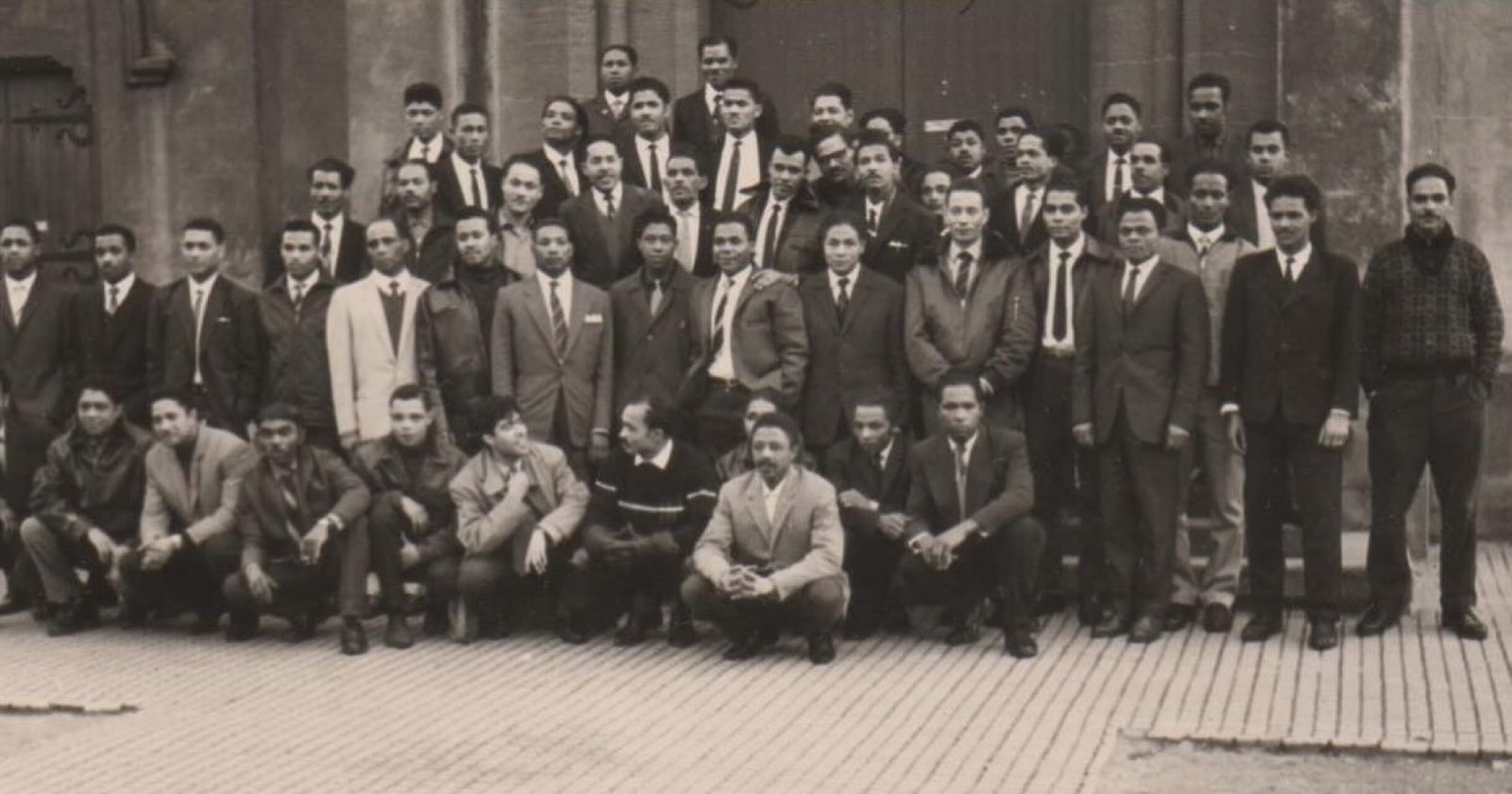 Photographie historique des premiers travailleurs capverdiens